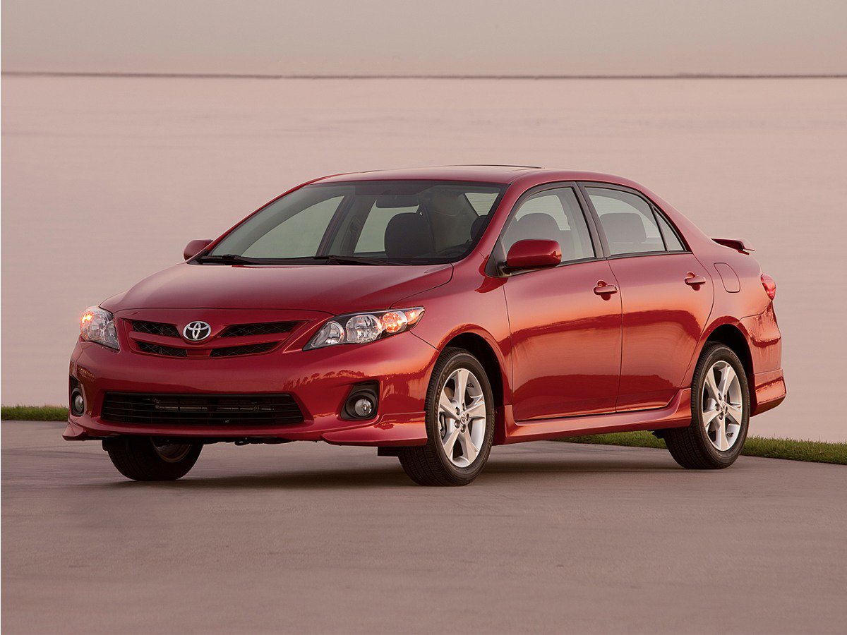 2012 Toyota Corolla's photo