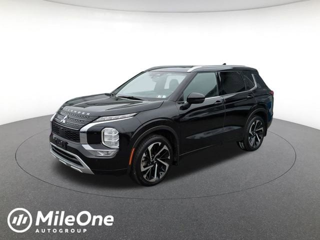 2022 Mitsubishi Outlander SEL S-AWC's photo
