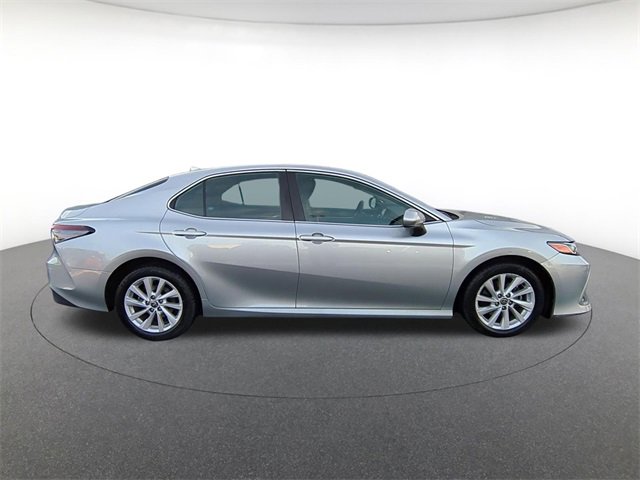 2022 Toyota Camry LE photo 4