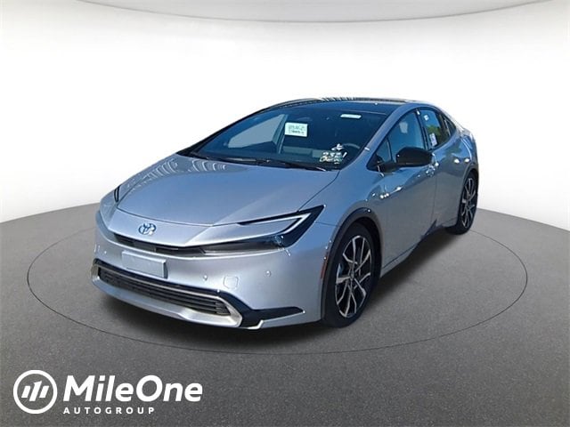 2026 Toyota Prius XSE Premium's photo