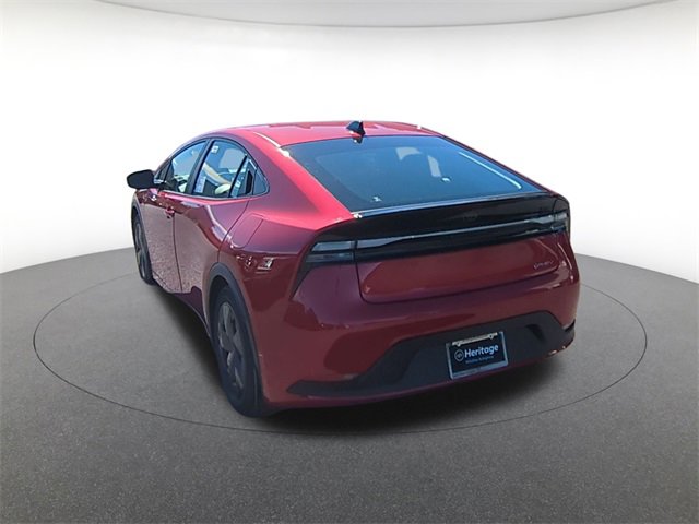 2026 Toyota Prius Plug-in Hybrid SE photo 3