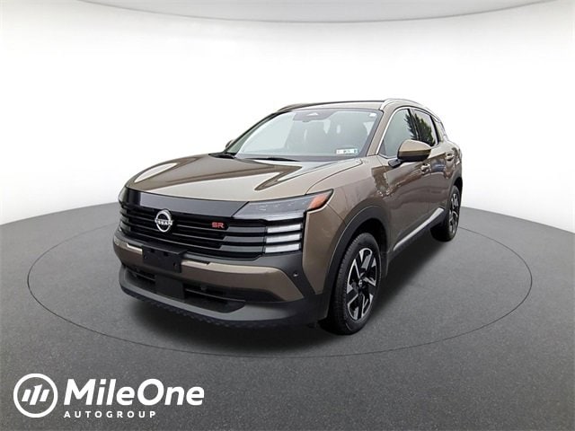 2025 Nissan Kicks SR's photo