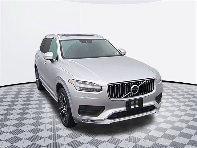 2020 Volvo XC90 T6 Momentum photo 3