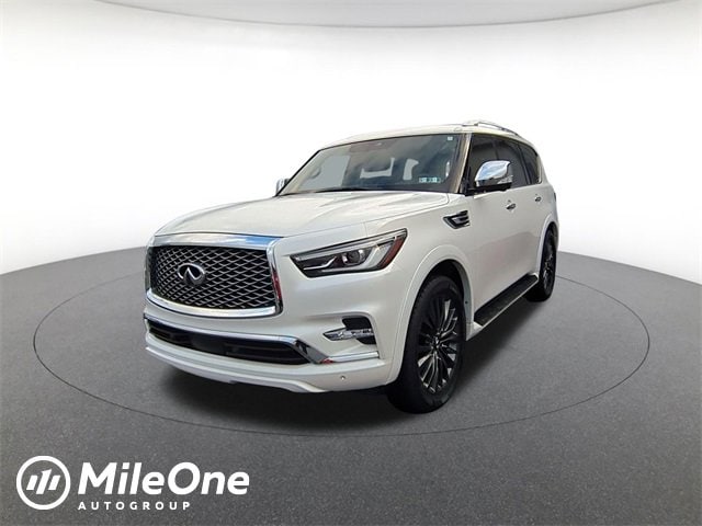 2023 INFINITI QX80 Sensory 4WD's photo