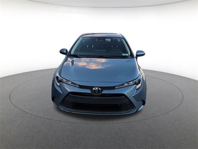2023 Toyota Corolla LE photo 2