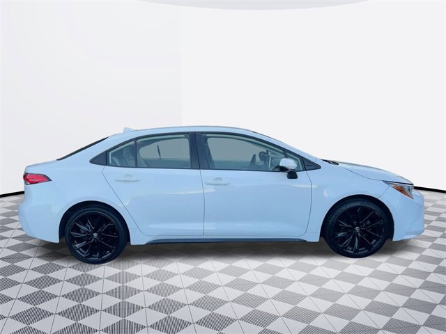 2021 Toyota Corolla LE photo 4