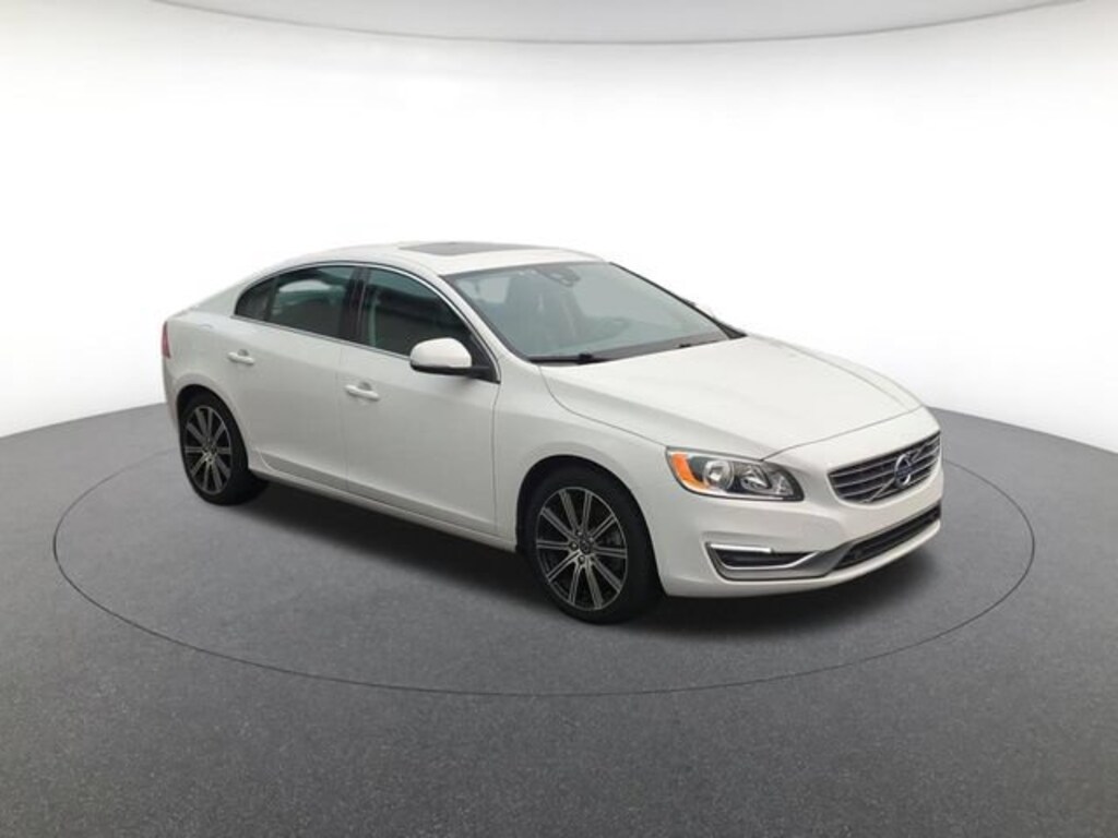 Used 2017 Volvo S60 Inscription T5 Sedan