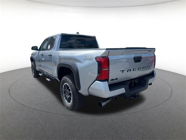 2025 Toyota Tacoma TRD Off-Road photo 3