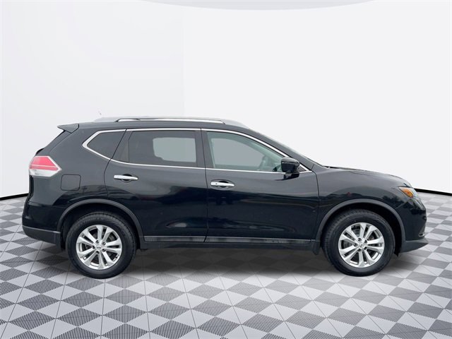 2016 Nissan Rogue SV photo 4
