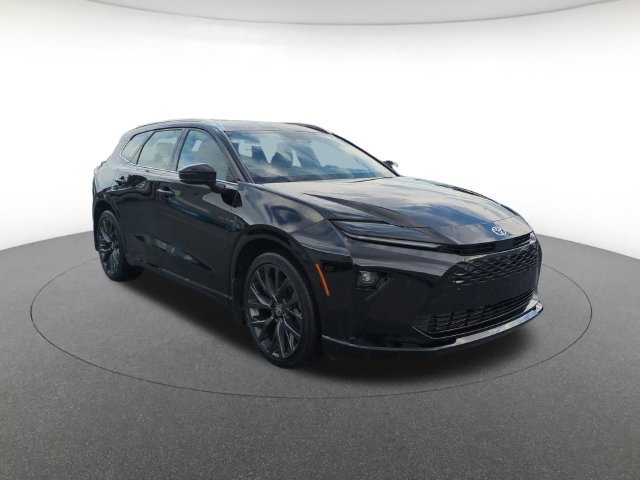 Used 2025 Toyota Crown Signia Limited Sport Utility