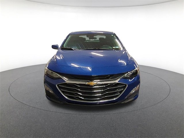 2023 Chevrolet Malibu 1LT photo 2
