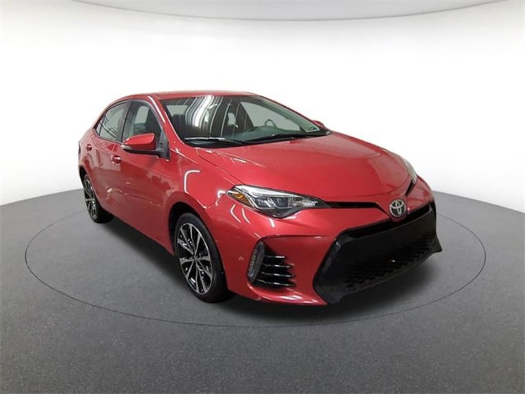 Used 2017 Toyota Corolla SE Sedan