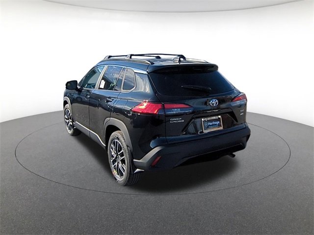 2026 Toyota Corolla Cross XLE photo 3