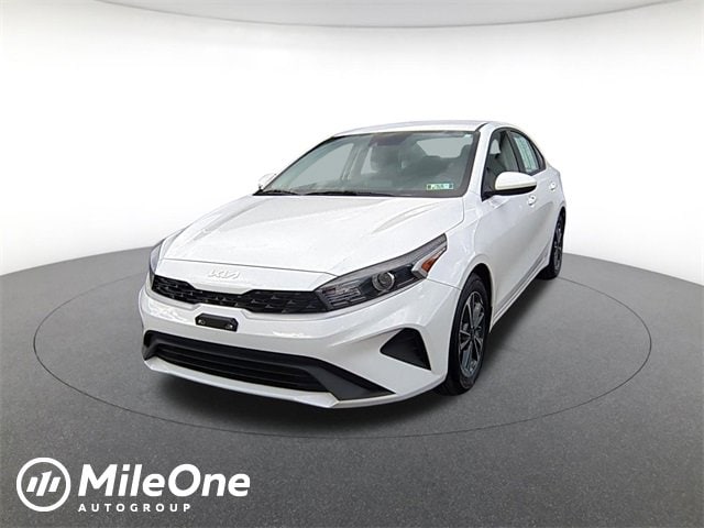 2023 Kia Forte LXS's photo