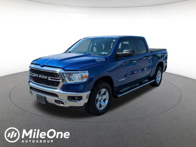 2019 RAM 1500 Big Horn/Lone Star 4x4 Crew Cab 5'7's photo
