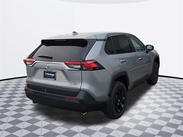 2025 Toyota RAV4 LE photo 3