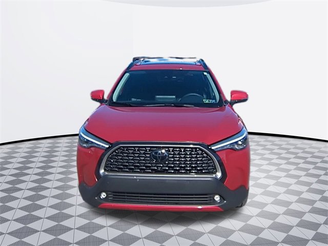 2022 Toyota Corolla Cross XLE photo 2