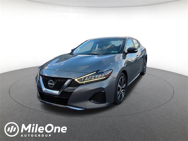 2023 Nissan Maxima SV's photo