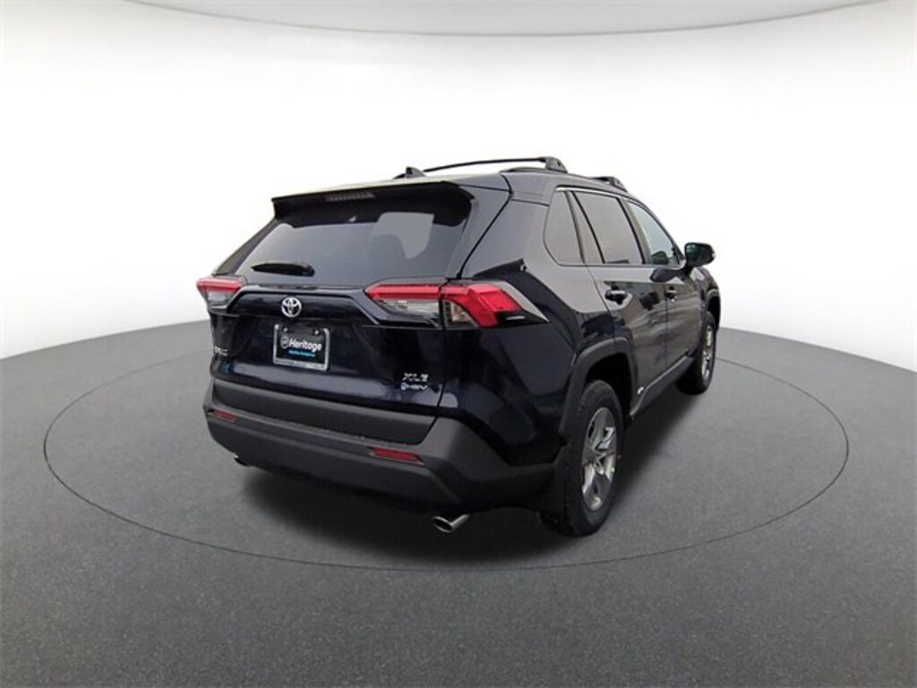 New 2025 Toyota RAV4 Hybrid XLE SUV