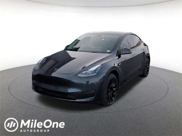 2024 Tesla Model Y Long Range's photo