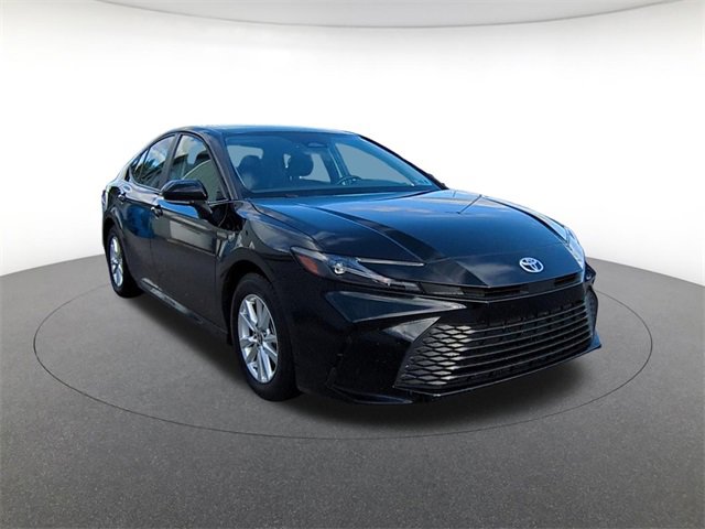 2025 Toyota Camry LE photo 3