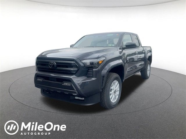 2025 Toyota Tacoma SR5's photo