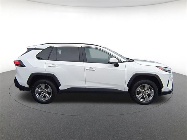 2024 Toyota RAV4 XLE photo 4