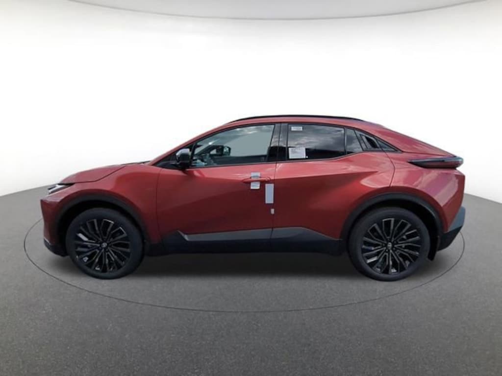 New 2026 Toyota C-HR XSE SUV