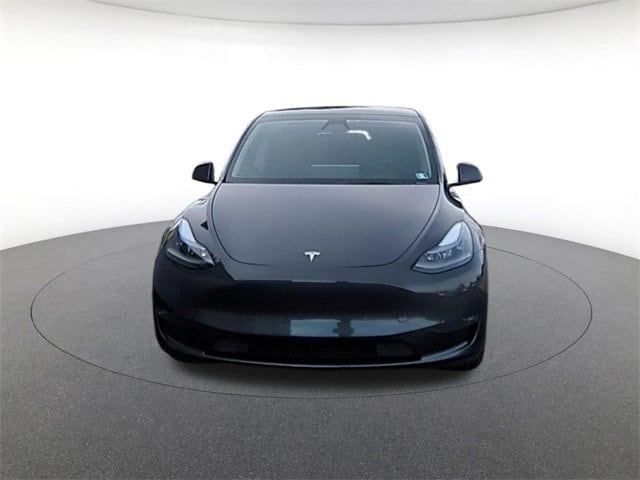 Used 2024 Tesla Model Y Long Range with VIN 7SAYGDEE4RA285777 for sale in Northfield, Minnesota