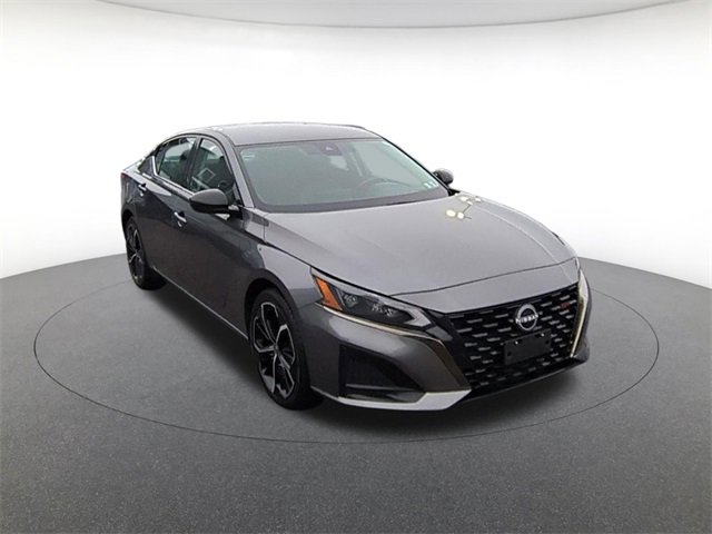2023 Nissan Altima 2.5 SR photo 3