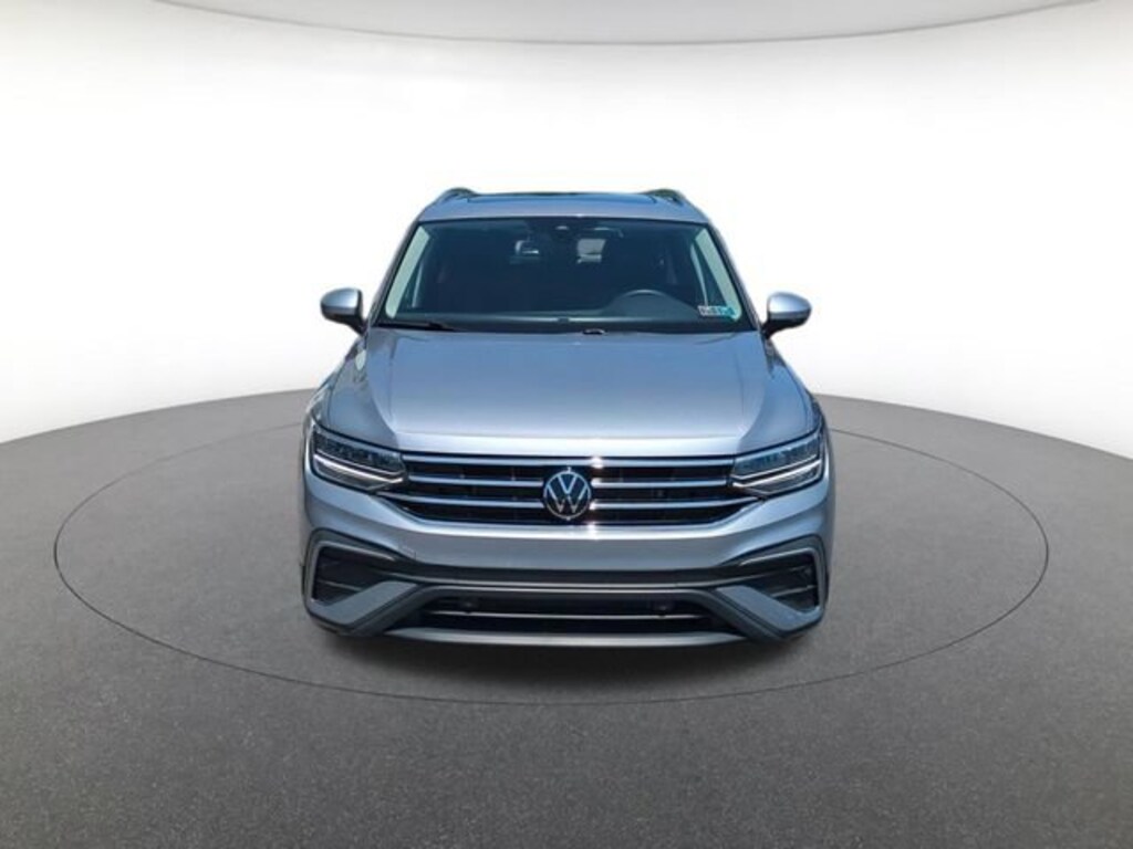 Used 2024 Volkswagen Tiguan 2.0T SE Sport Utility