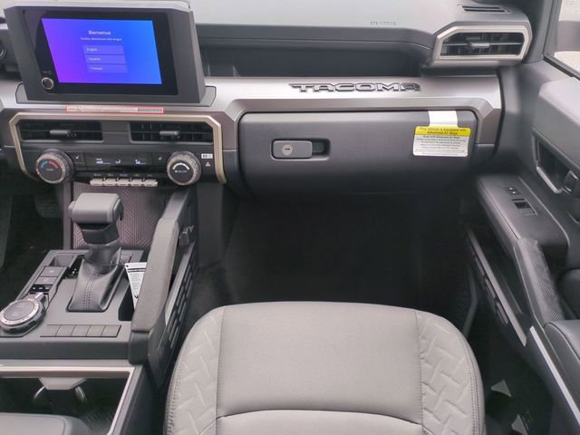 2025 Toyota Tacoma SR5 - Photo 9