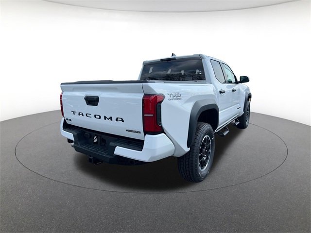 2025 Toyota Tacoma TRD Off-Road photo 4
