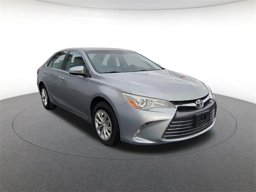 Used 2015 Toyota Camry LE Sedan