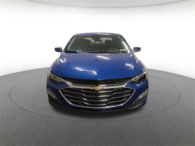 2023 Chevrolet Malibu 1LT photo 2