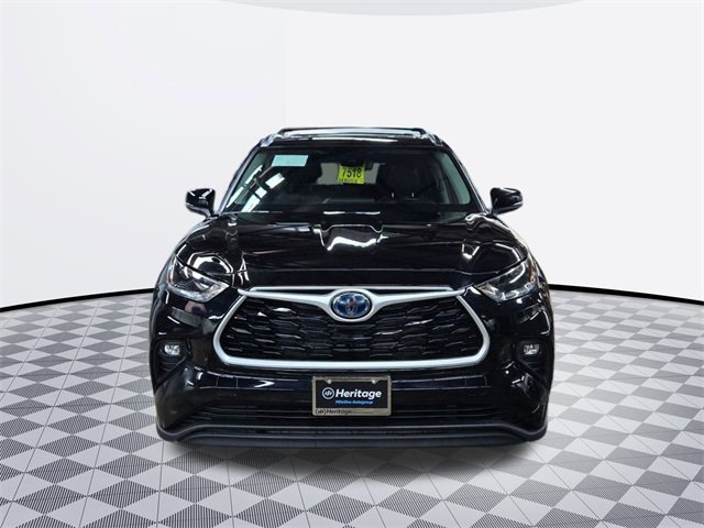 2021 Toyota Highlander Hybrid XLE Sport photo 2