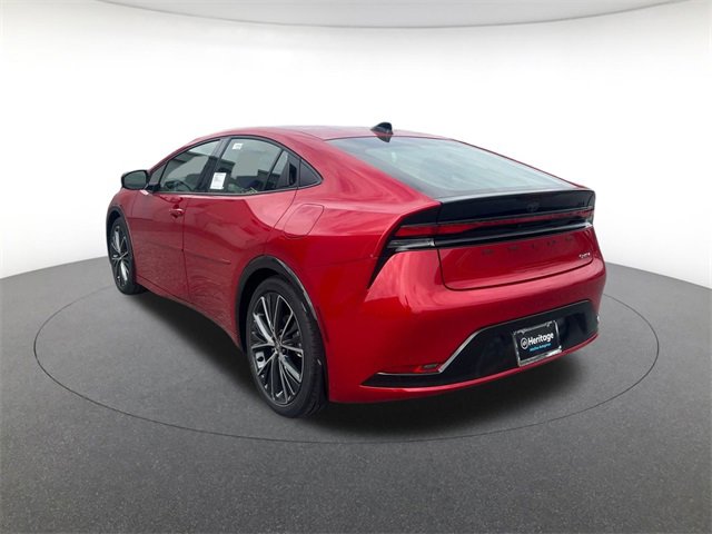 2026 Toyota Prius XLE photo 3