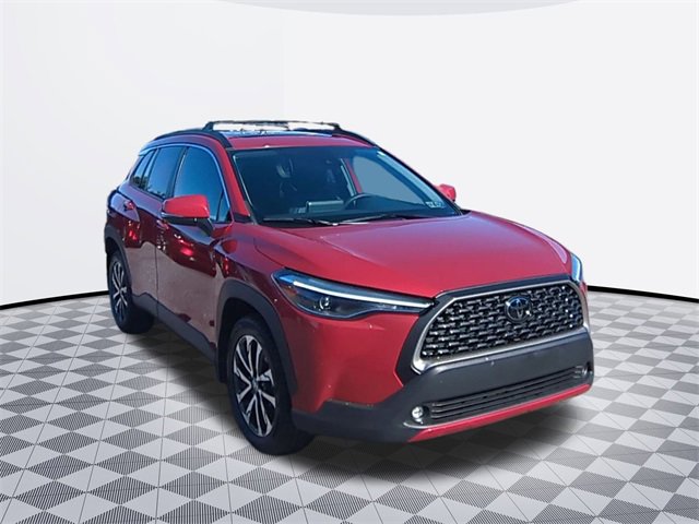 2022 Toyota Corolla Cross XLE photo 3
