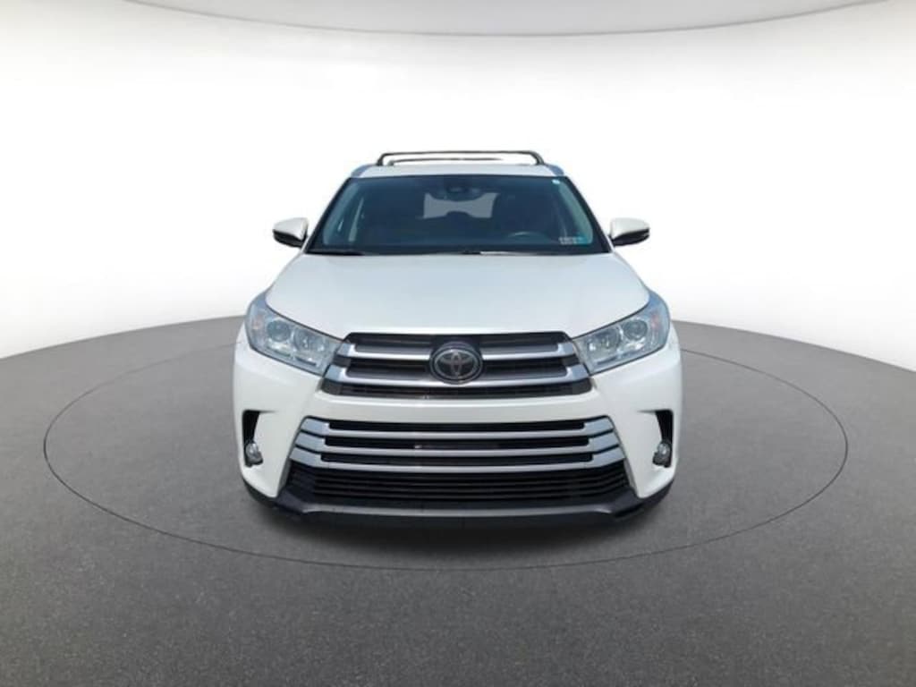 Used 2017 Toyota Highlander XLE Sport Utility