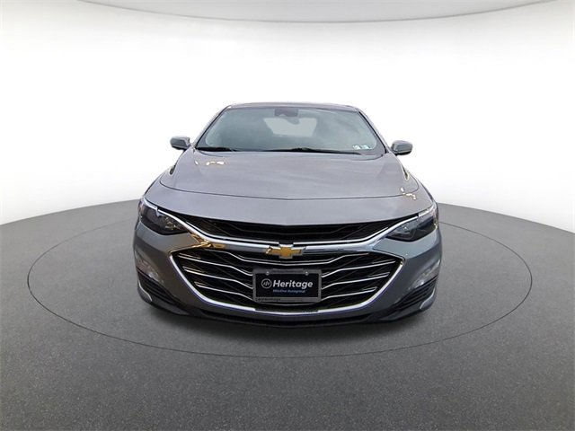 2023 Chevrolet Malibu 1LT photo 2