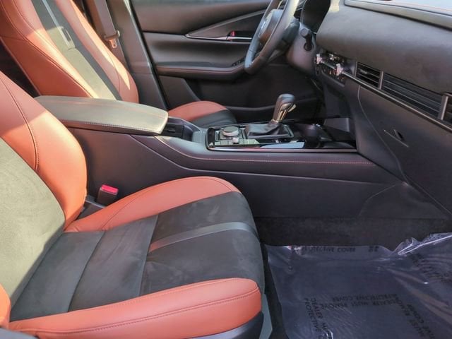 2025 Mazda CX-30 Carbon Turbo - Photo 20