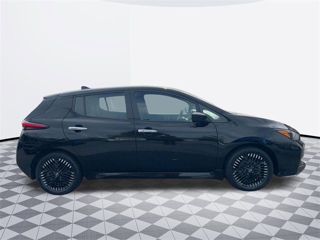 2023 Nissan Leaf SV Plus photo 4