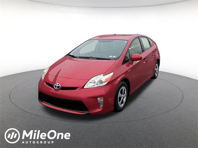 2015 Toyota Prius Two's photo