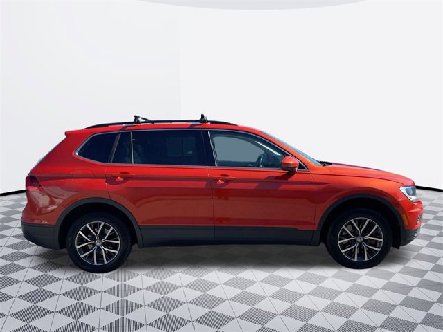 2019 Volkswagen Tiguan SE photo 2