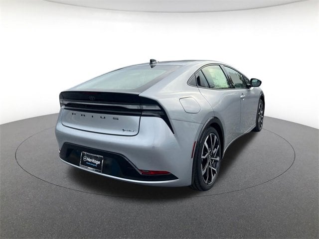 2026 Toyota Prius Plug-in Hybrid XSE photo 4