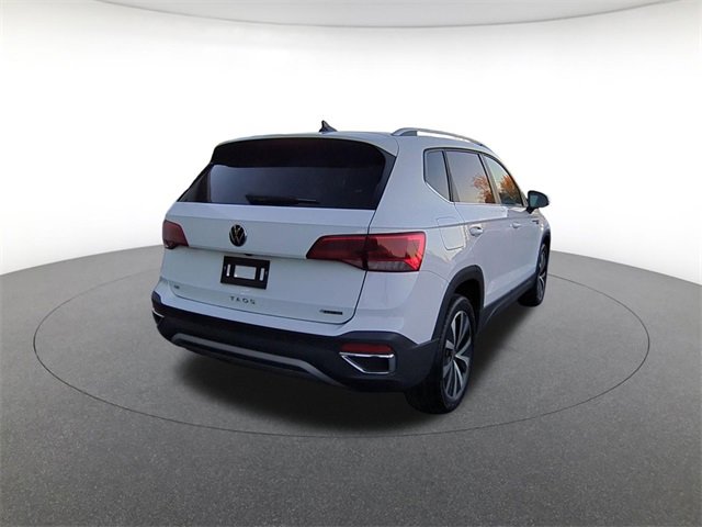 2022 Volkswagen Taos SE photo 3