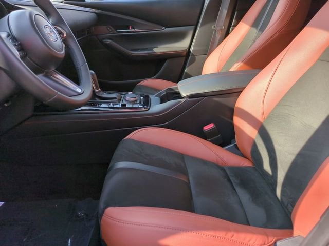 2025 Mazda CX-30 Carbon Turbo - Photo 9