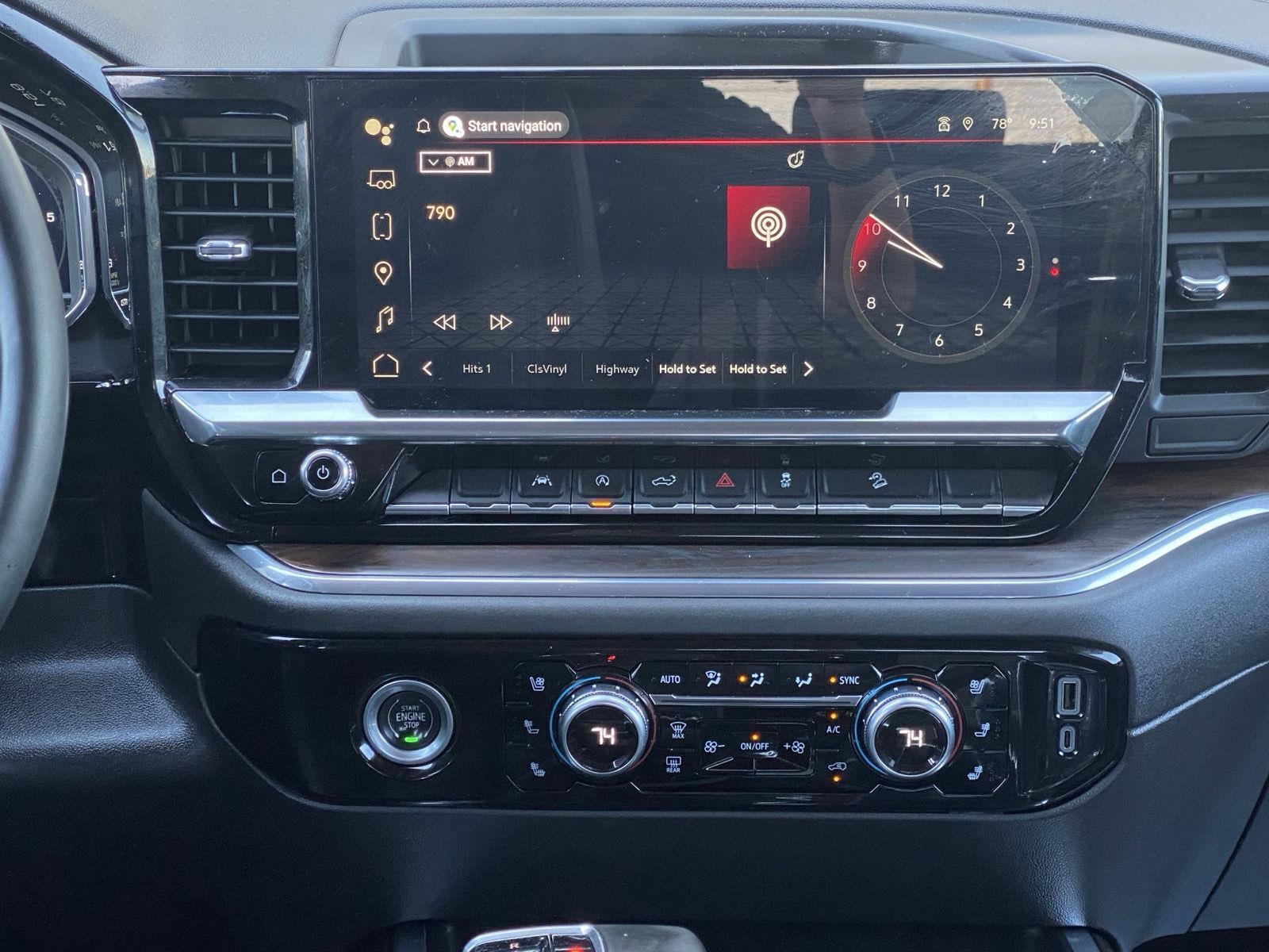 2023 GMC Sierra 1500 SLT - Photo 17