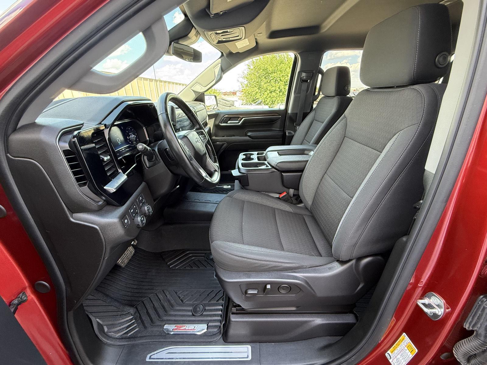2024 Chevrolet Silverado 1500 RST - Photo 10