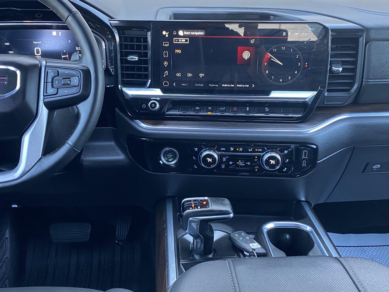 2023 GMC Sierra 1500 SLT - Photo 16